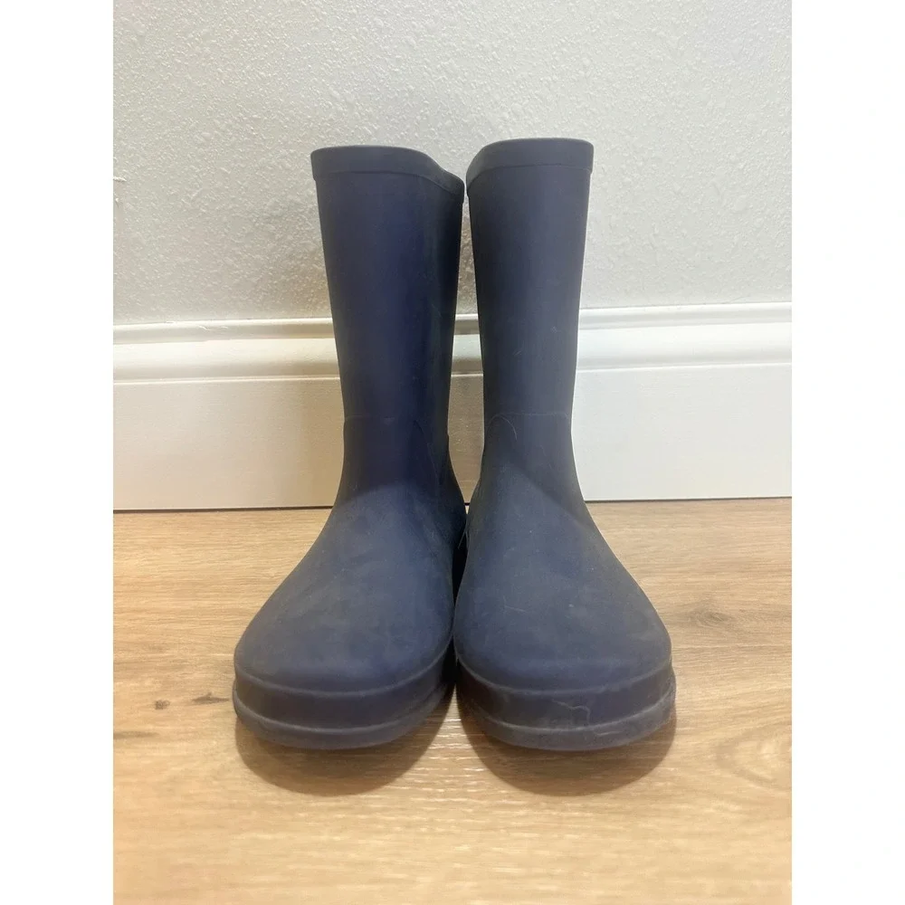 Target Rain Boots Kids Size 13 Navy Blue Waterproof Rubber Puddle Jumpers Spring